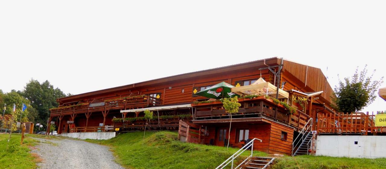 Sport-Hotel Sibenicni Vrch Mnichovice Eksteriør billede